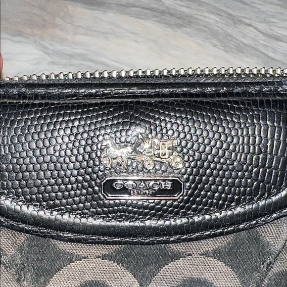 Coach Black Signature Double Zip Wallet with Coach Plaque - Picture 3 of 5